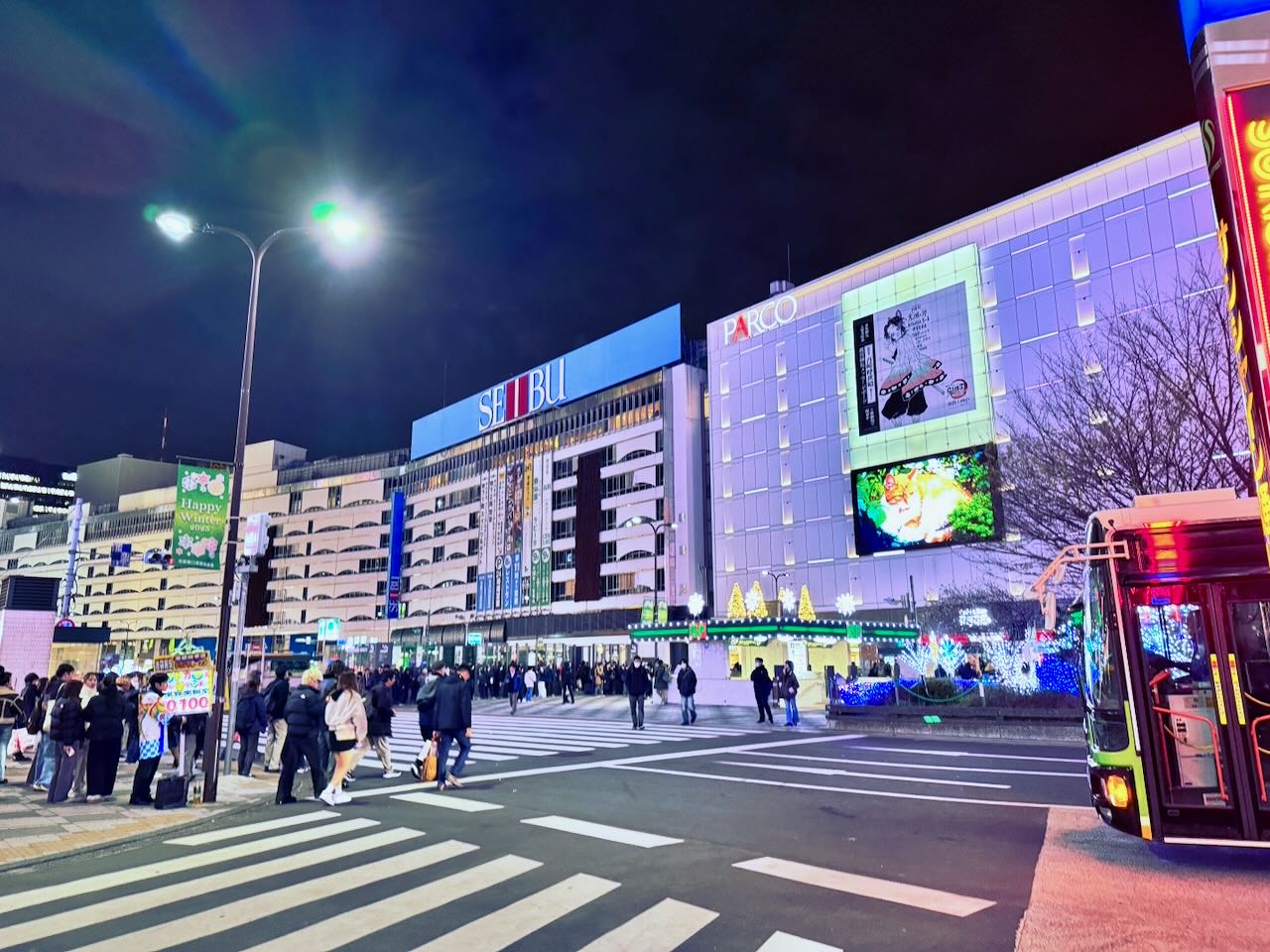 池袋車站前街景